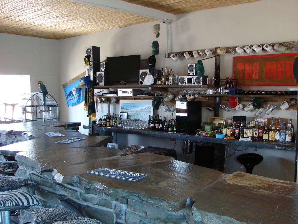 The Whitehouse Inn Sutherland Extérieur photo