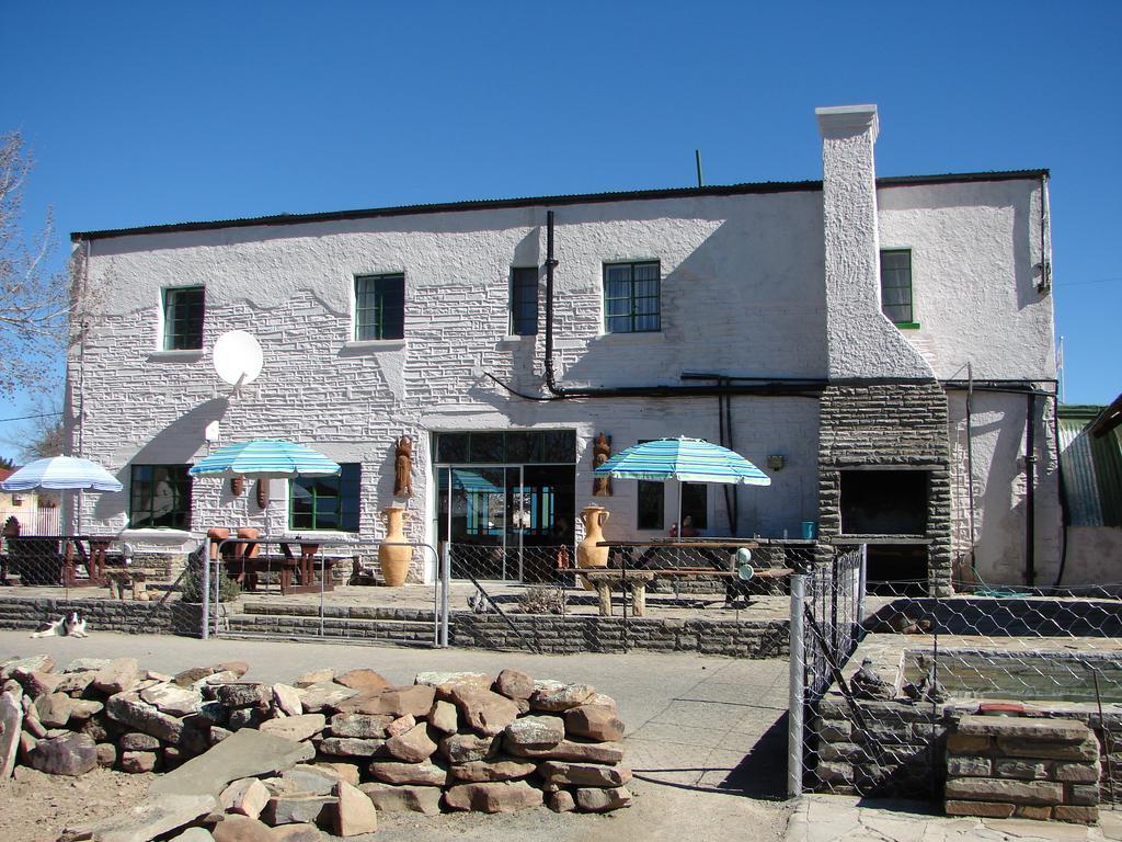 The Whitehouse Inn Sutherland Extérieur photo
